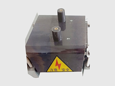 高(gao)壓隔離(lí)變壓器(qi)