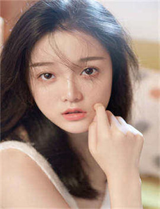 三兄弟一起上女主的古代小说/重生之传奇法师