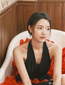 四房播播qvod/ONE THE WOMAN在线